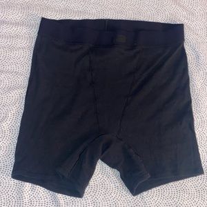 SKIMS shorts size large